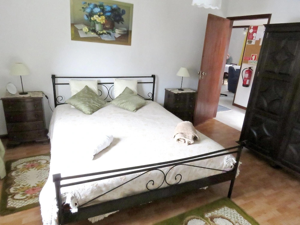 House With 2 Bedrooms in Miranda do Corvo, With Wonderful Mountain Vie