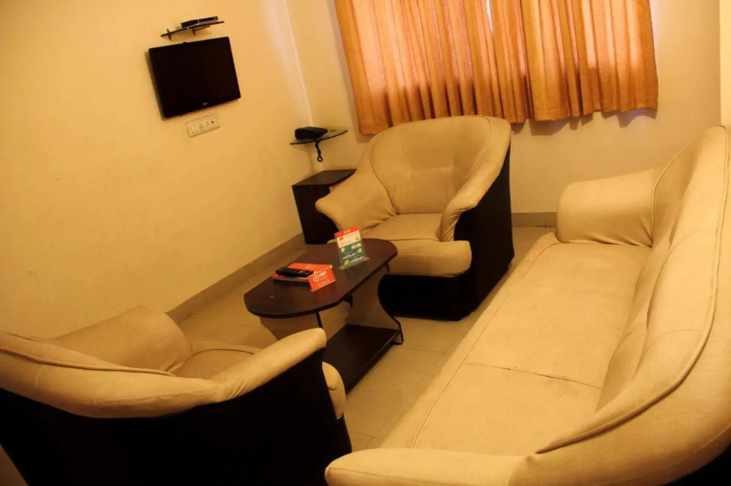 OYO 704 Apartment Kharadi
