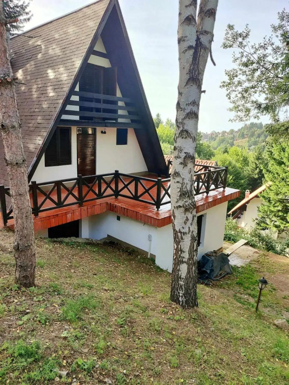 Vila Treska 98