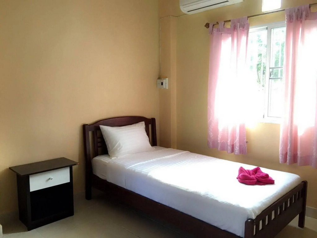 Sarin Guesthouse สาริน