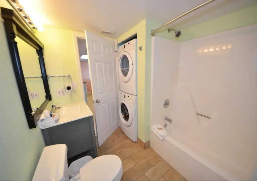 Sunrise Suites by TO