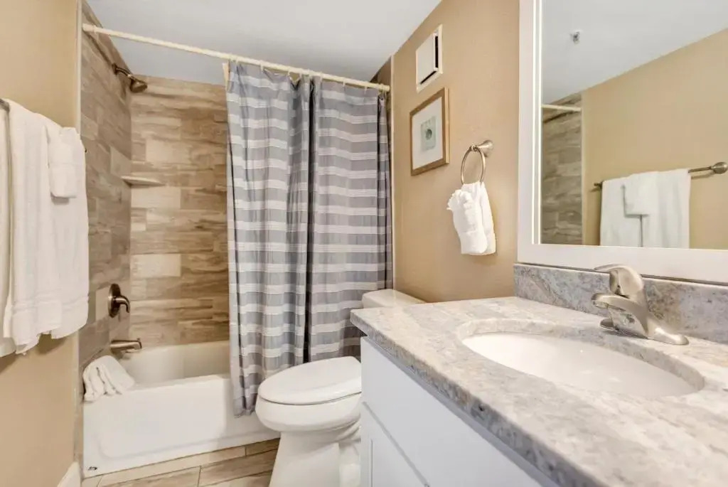212 Beach Place Condos