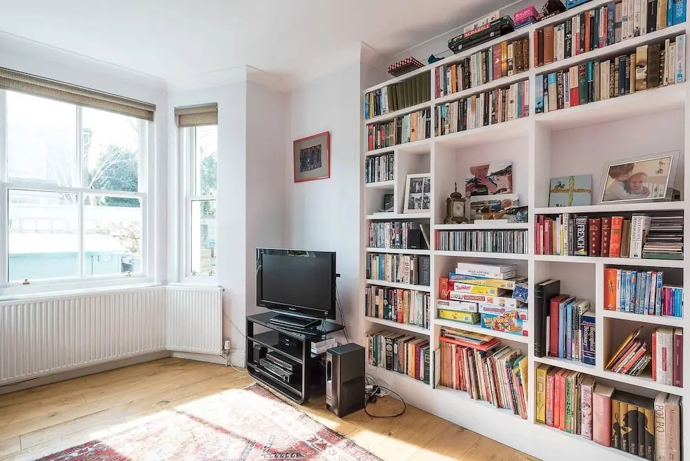 Fabulous 4BR Family Home in East London