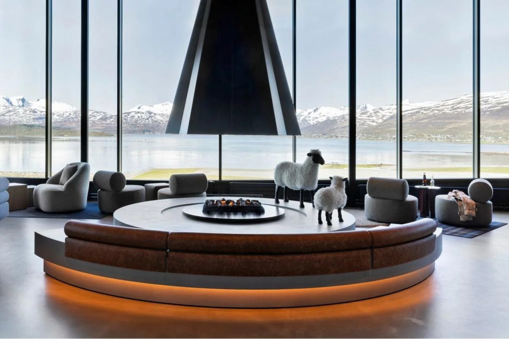 Moxy Tromso