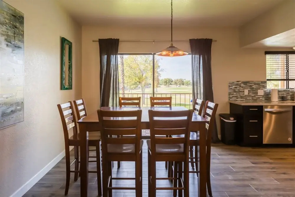 2524 Mesa