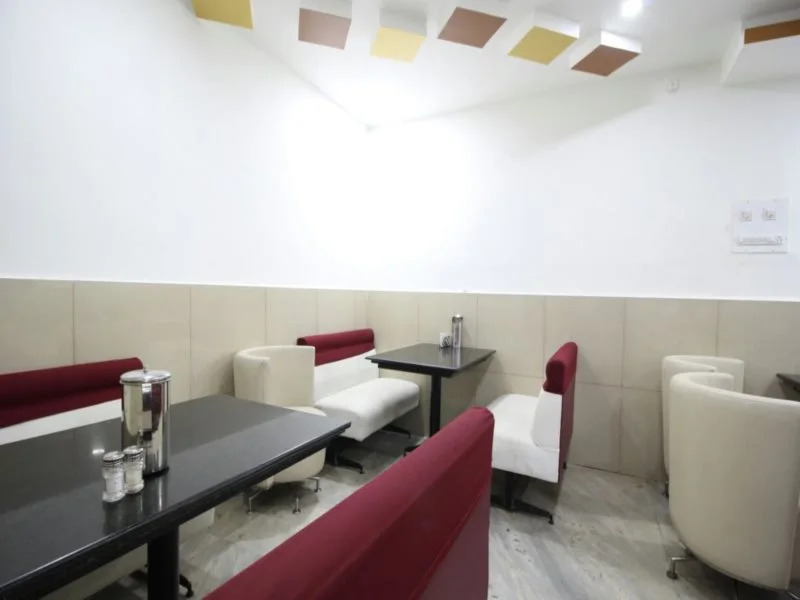 Hotel Kadamba Comforts