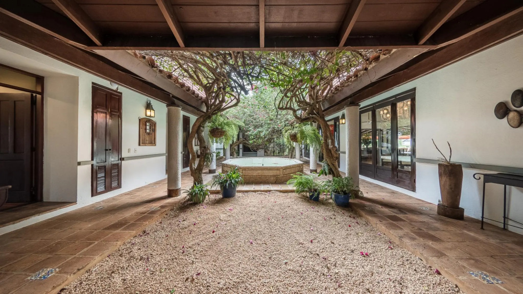Wonderful 5BR Villa w Jacuzzi at Ingenio