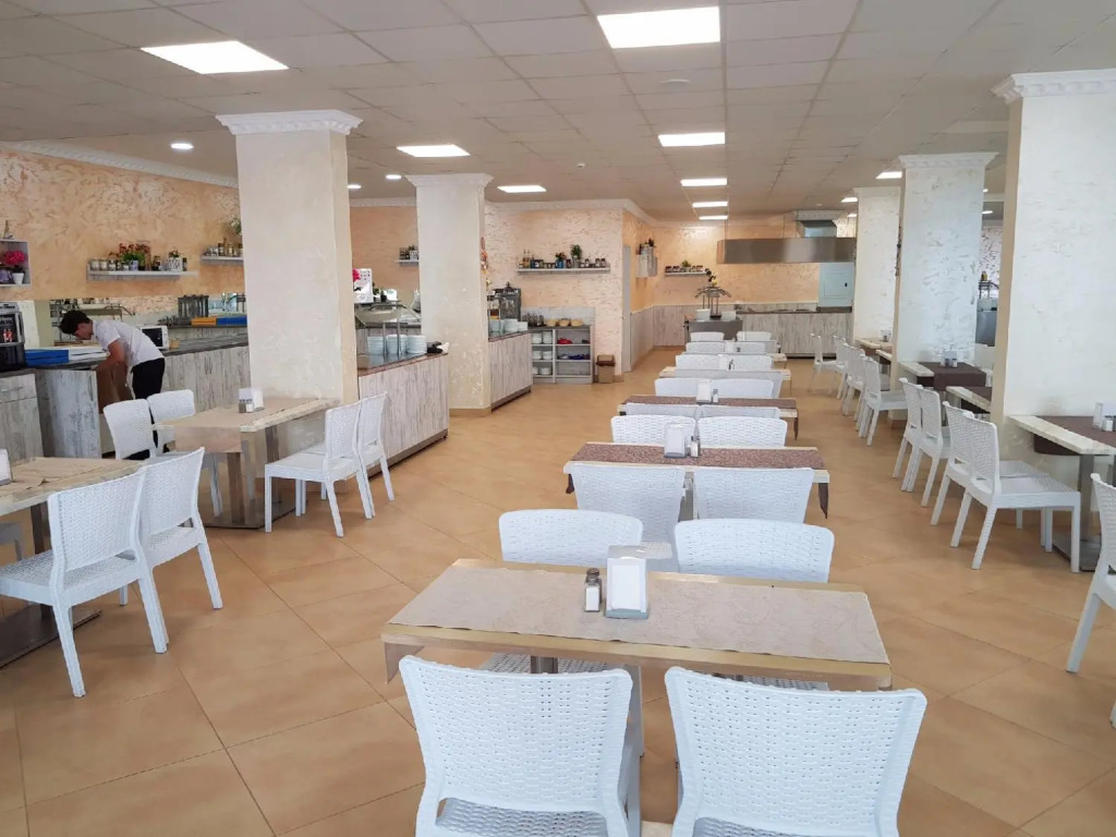 Riva Hotel