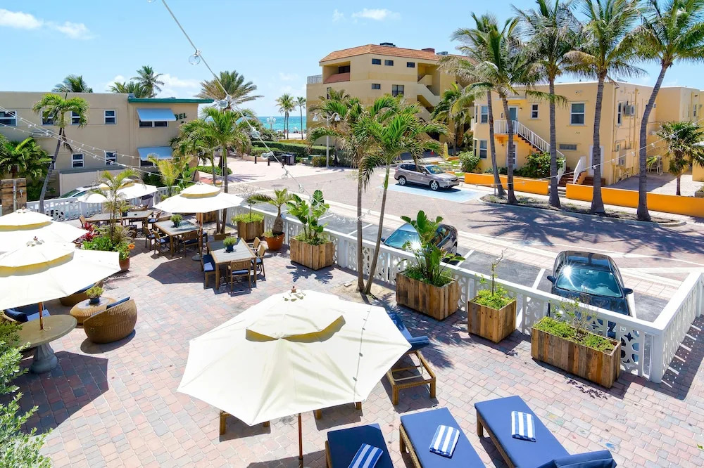 Nevada Beach Apartments