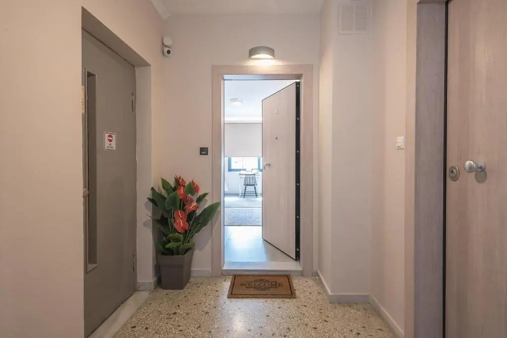 ✰Bright, renovated, spacious and cosy studio✰