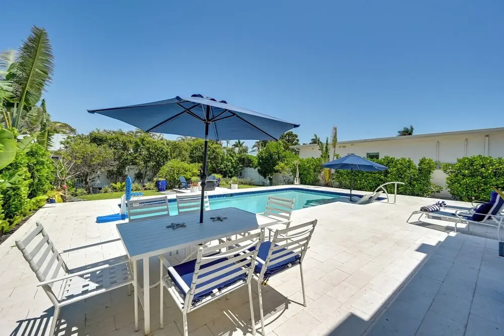 Luxury Naples Home w/ Private Pool ~ 1 Mi to Beach