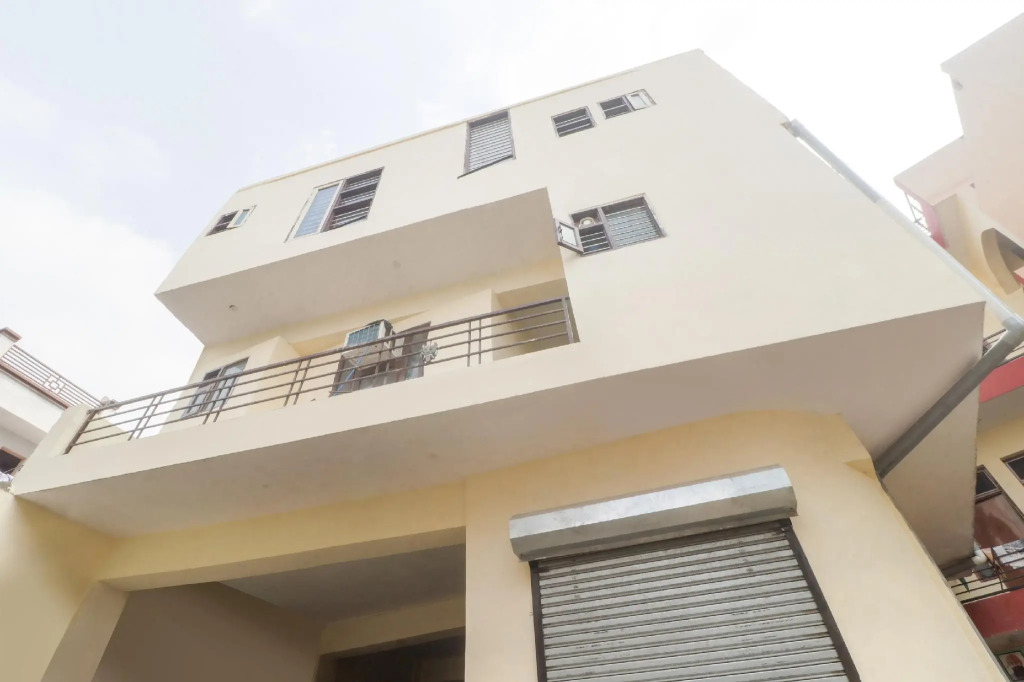 OYO Flagship 82998 Heartland Tower