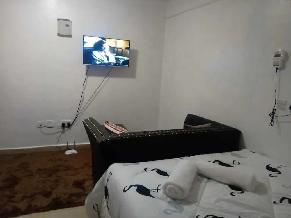 Lux Suites L&N Apartments Utawala