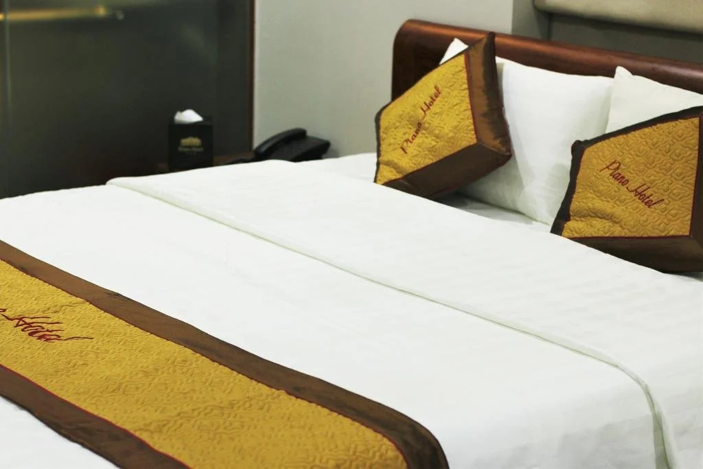 Piano Hotel