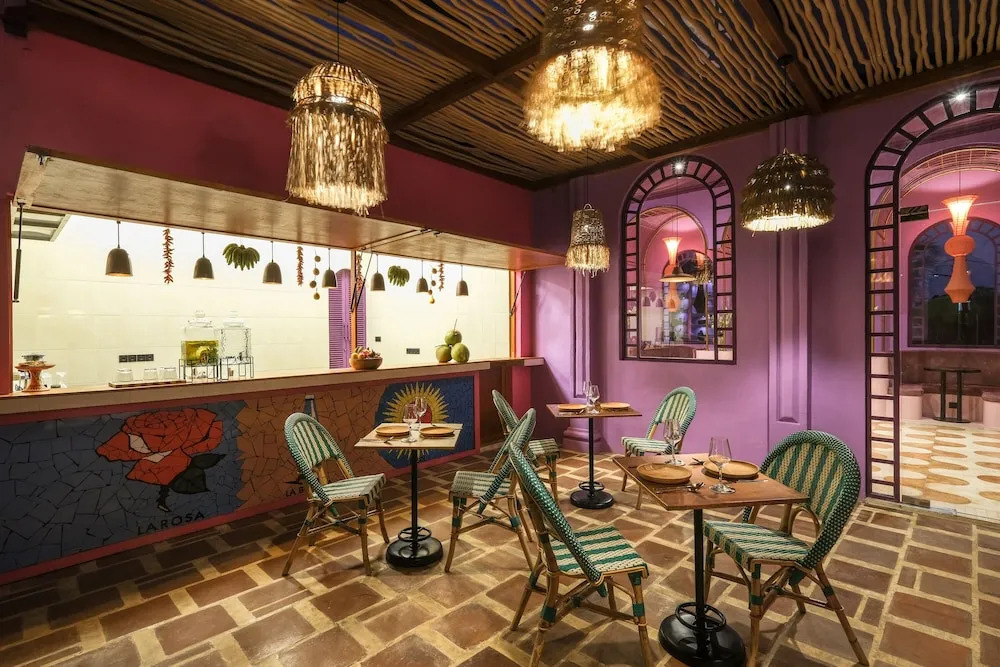El Barrio Boutique Hotel & Bar