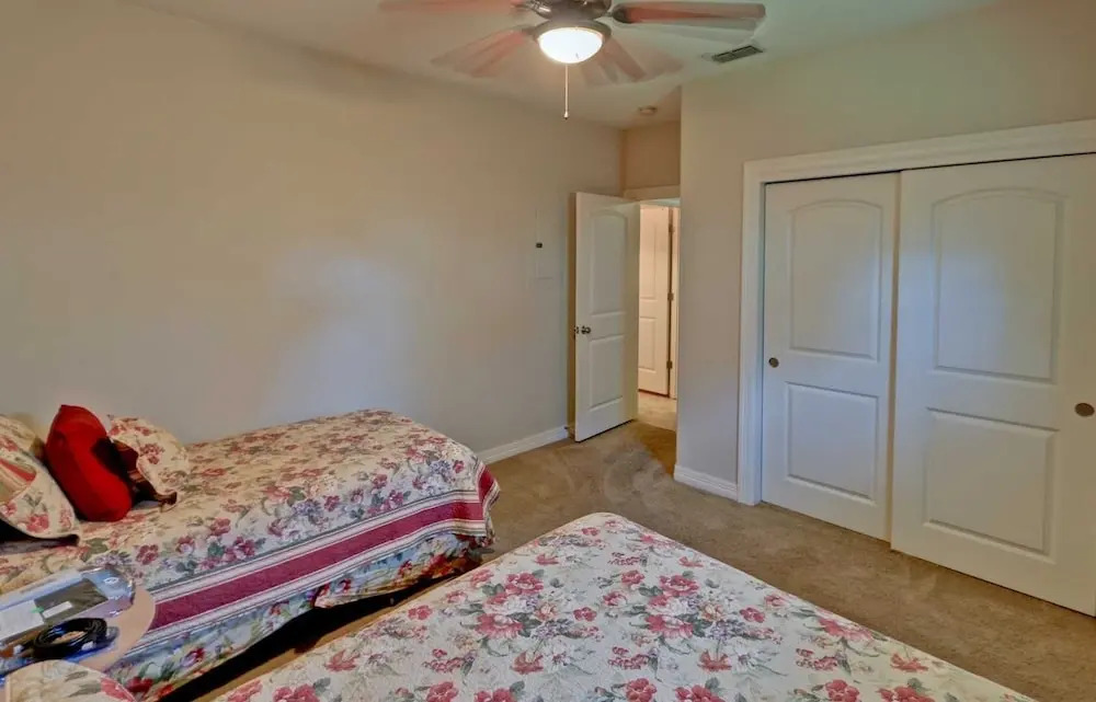 Sea Glass 4 2 Bedroom Condo