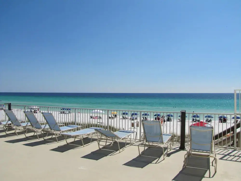 Leeward Key Condos by Crystal Waters