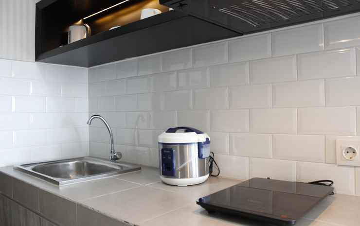 Gorgeous Studio at Mekarwangi Square Apartment with Mountain View