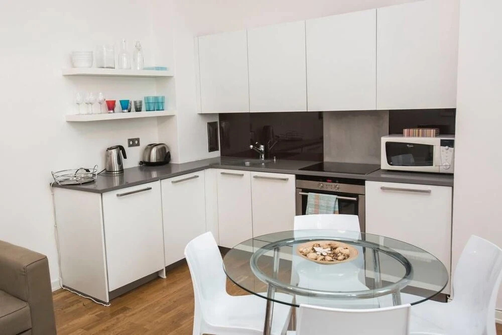 Beautiful Apartment Near Charles Bridge