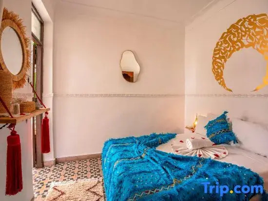 Riad Les Dunes And SPA
