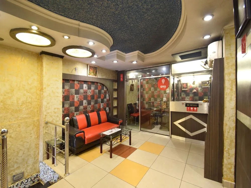 OYO 11637 Hotel Novelty