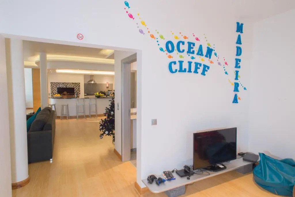 Ocean Cliff