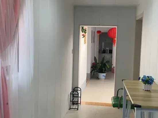 Qinyi Mianmian Homestay (Yangzhou Dongguan Street Branch)