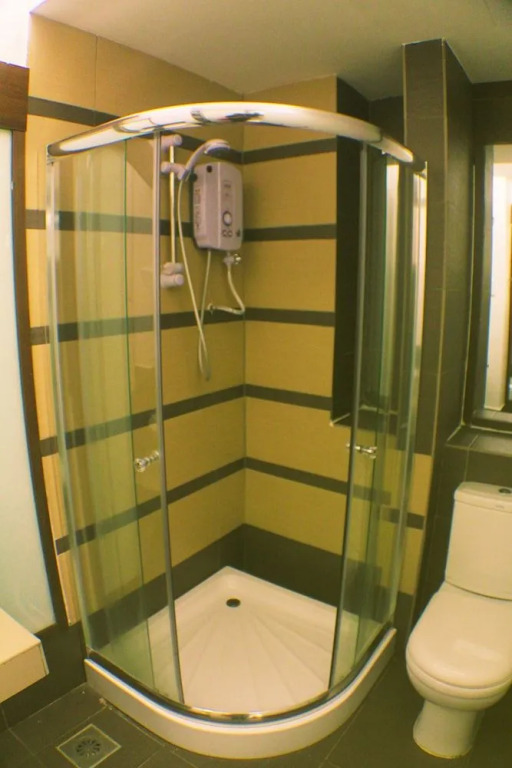 Nik Adik Khalifa Suites Apartment