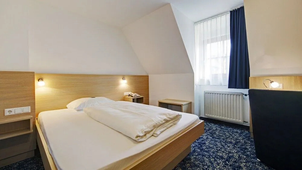 Hotel Bauer Großbettlingen