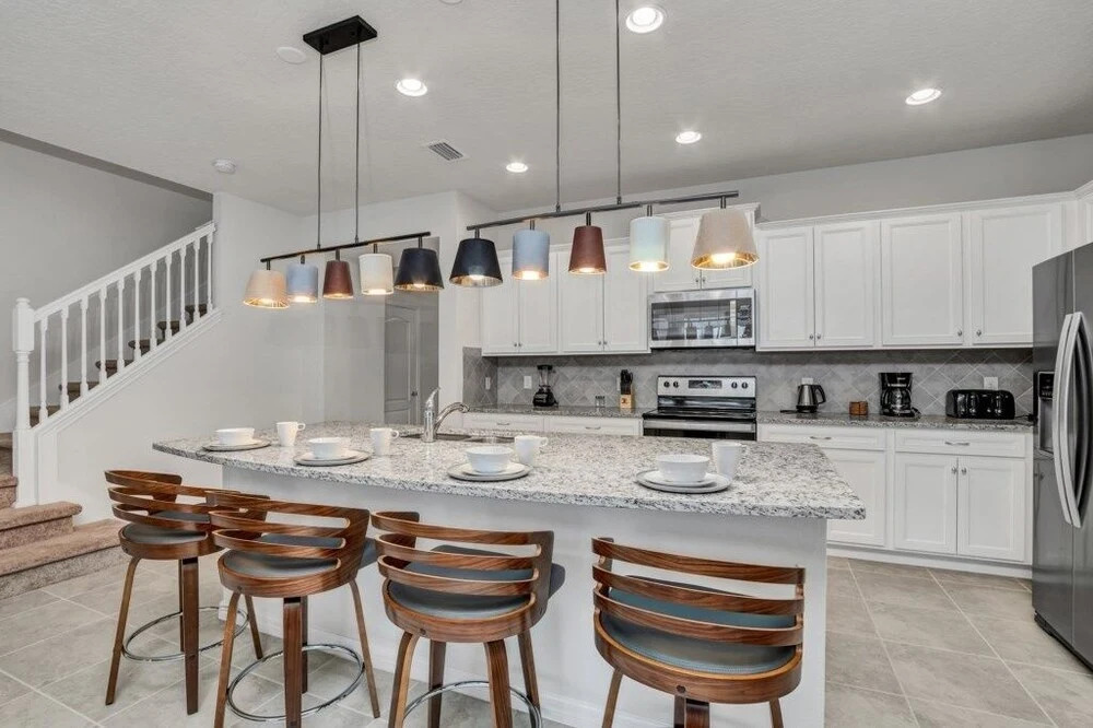 Amazingly Decorated 5 Bedroom2413) Townhouse by Redawning