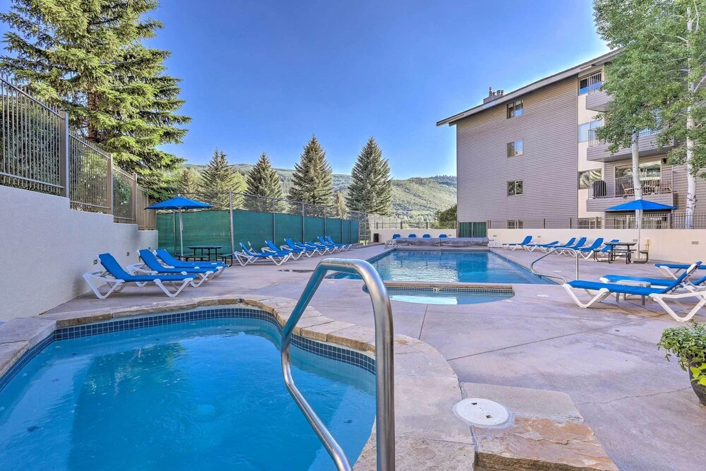 Newly Upgraded Avon Condo w/ Pool & Hot Tub Access