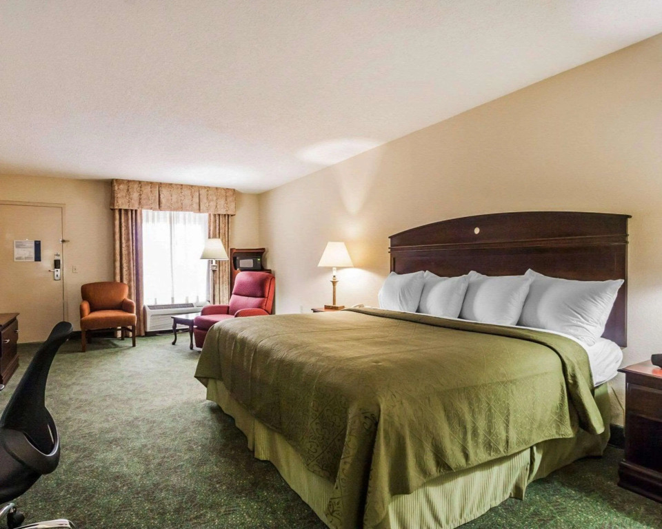 Quality Inn Paris