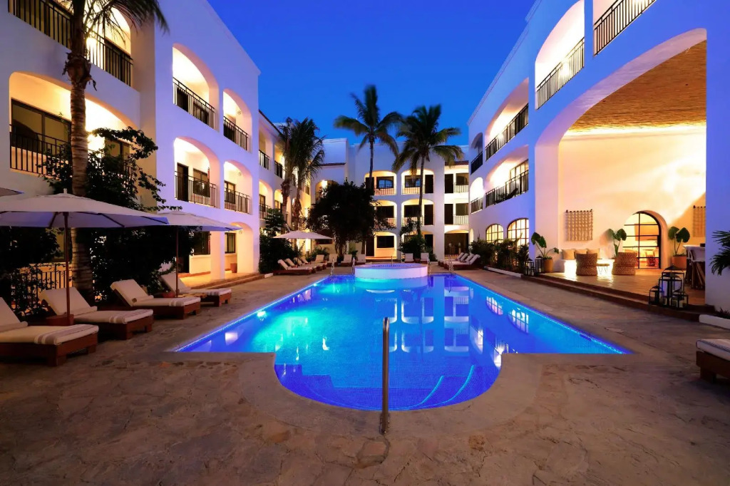 Tropicana Los Cabos, Tapestry Collection by Hilton