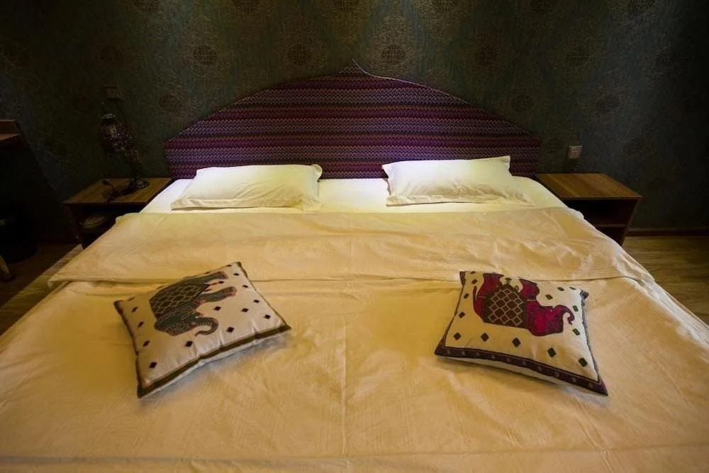 Yawei Apartment Hotel