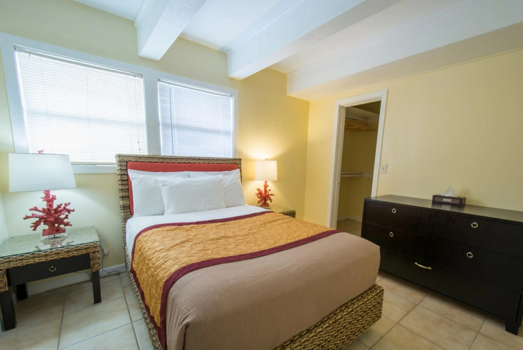 Royal Inn Beach Hutchinson Island