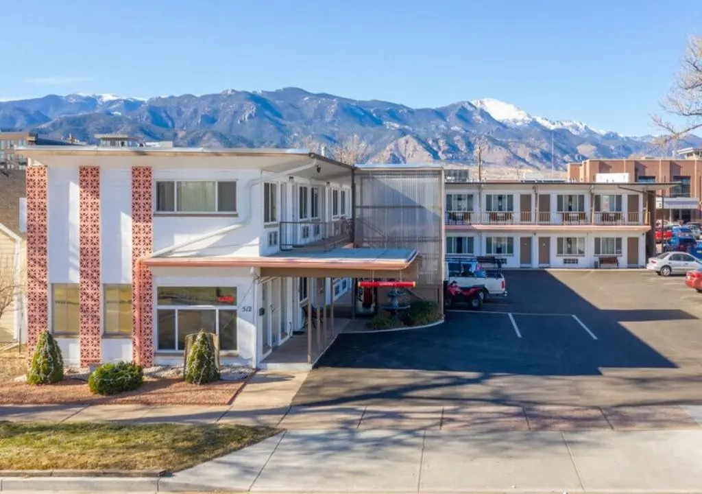 Nevada Flats Hotel