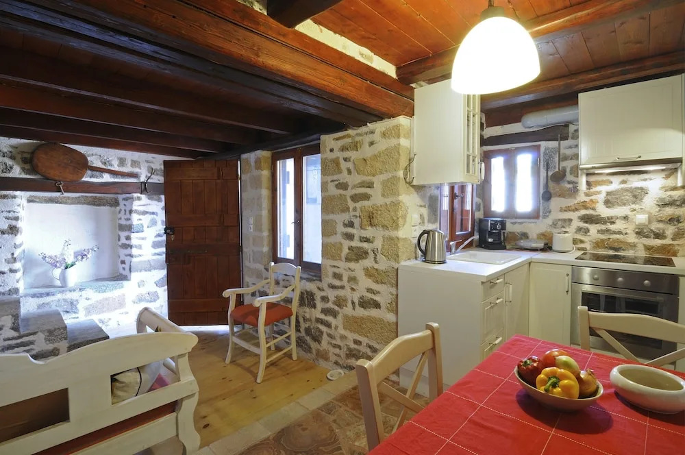 Elounda Traditional Art Suites