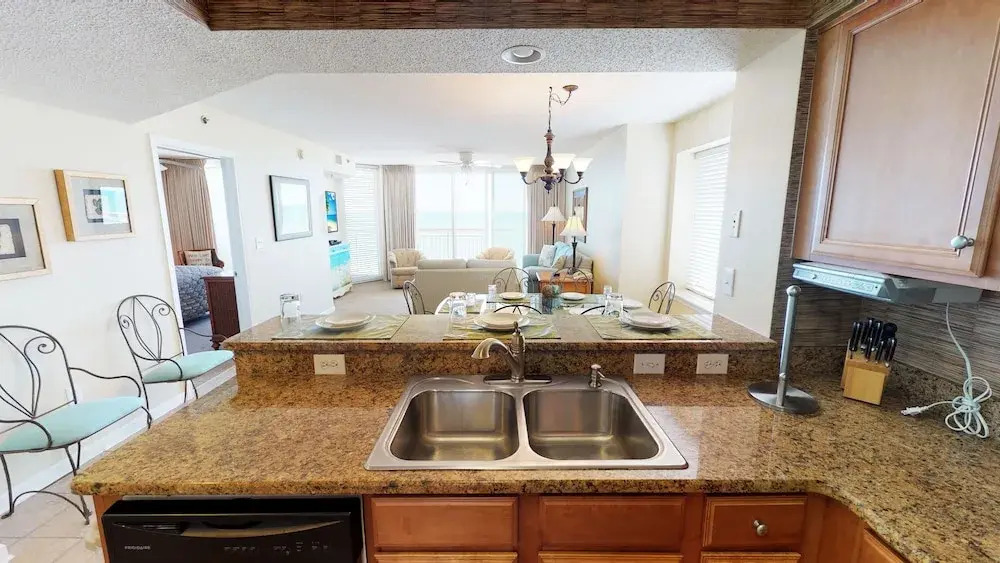 Crescent Shores S - 1112
