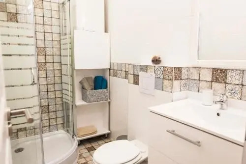 All In Apartman III