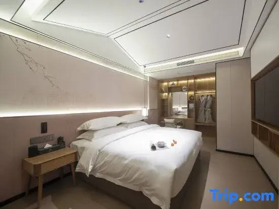 Moshang Qingya Hotel(Suixian North Lake Neighborhood Center Store)