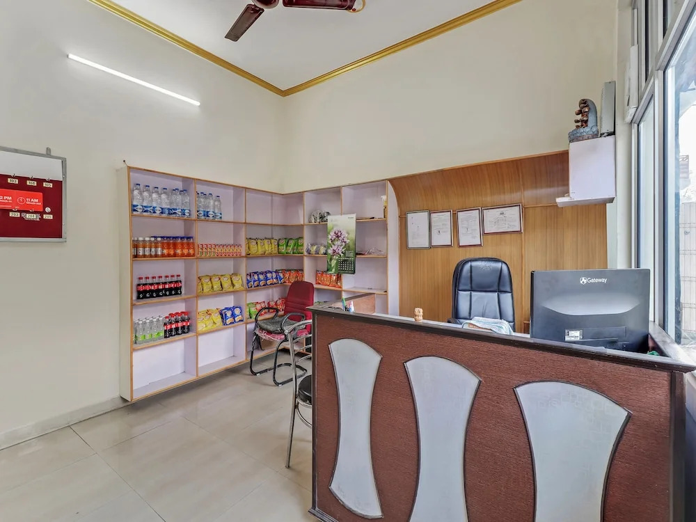 OYO 24635 Hotel Rudransh