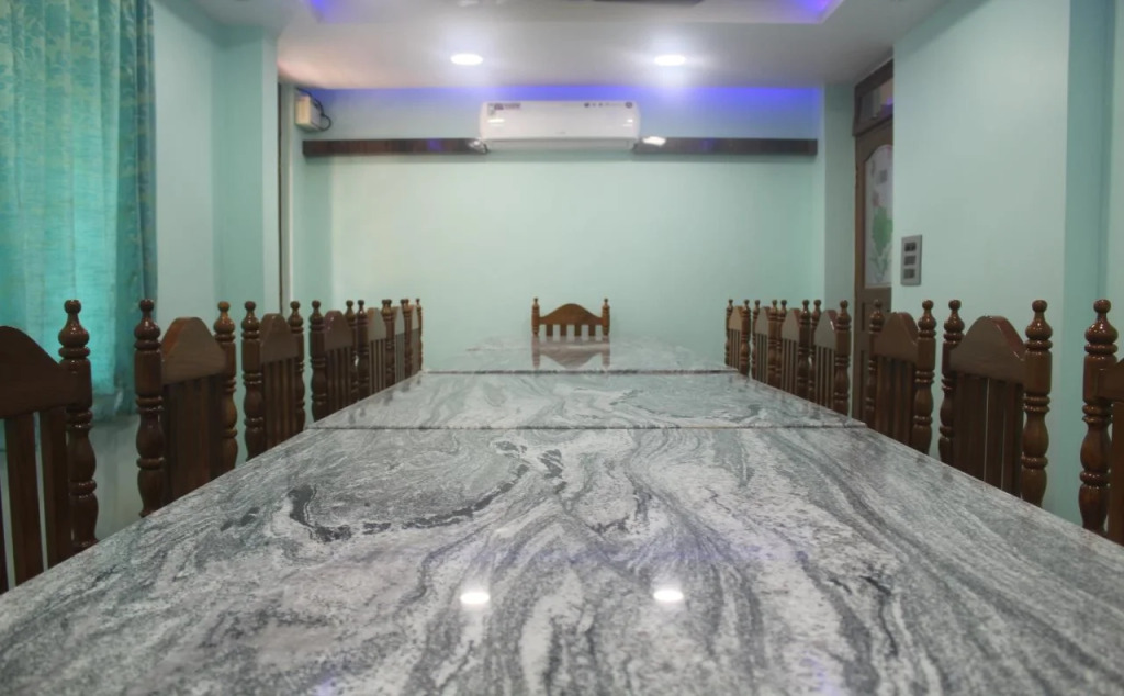 Meera Motels & Residency