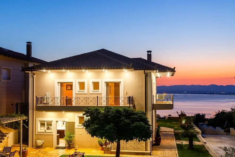 Sunset Paradise - Vergas Utimate Seaview Getaway