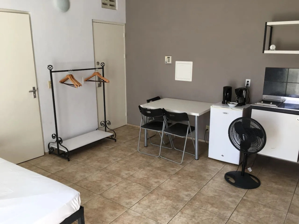 Studio in Beautiful City Garden
