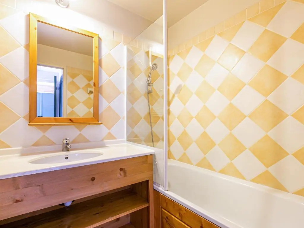 Appartement La Plagne-Tarentaise, 2 pièces, 5 personnes - FR-1-353-81