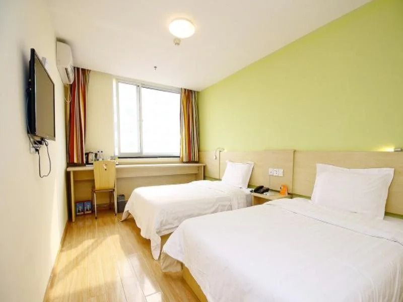 7Days Inn Xian North Street Subway Station Lianhu Park