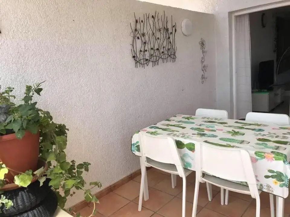 Lovely Duplex - Two Bedroom Community pool - Near beach