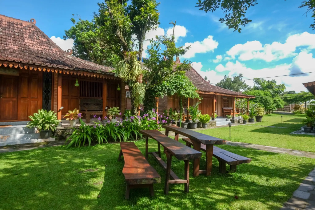 Omah Mbah Mandor by The Lavana