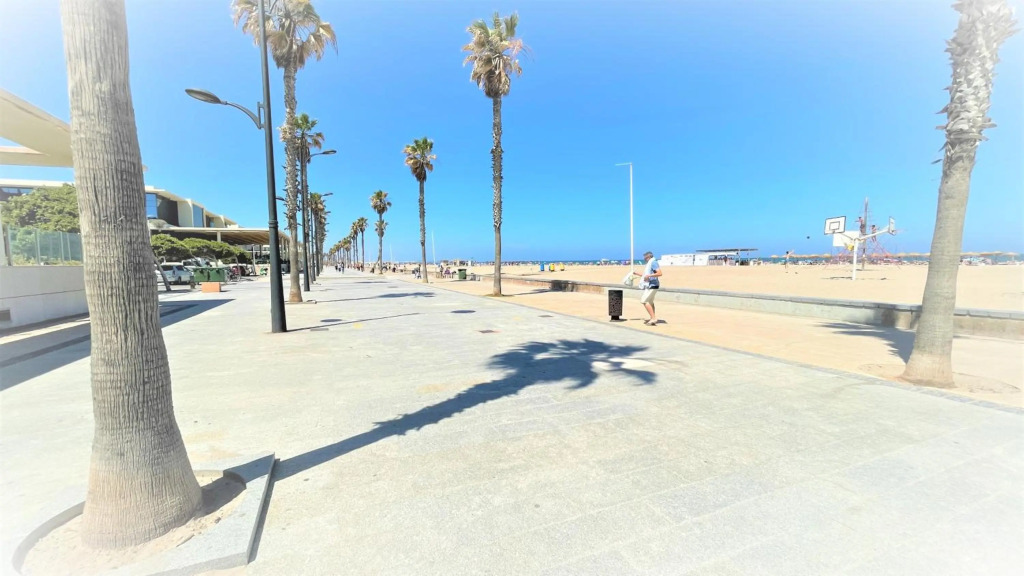 Front Sun Beach Apartment