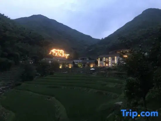 Yinlu Zhuyun Guesthouse